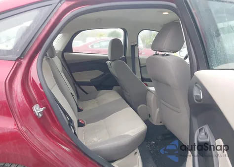 2014 Ford Focus Se z USA, uszkodzony, nr VIN 1FADP3F25EL402440